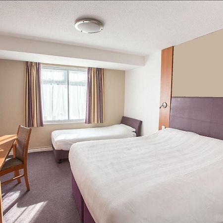 Premier Inn Solihull Exterior foto